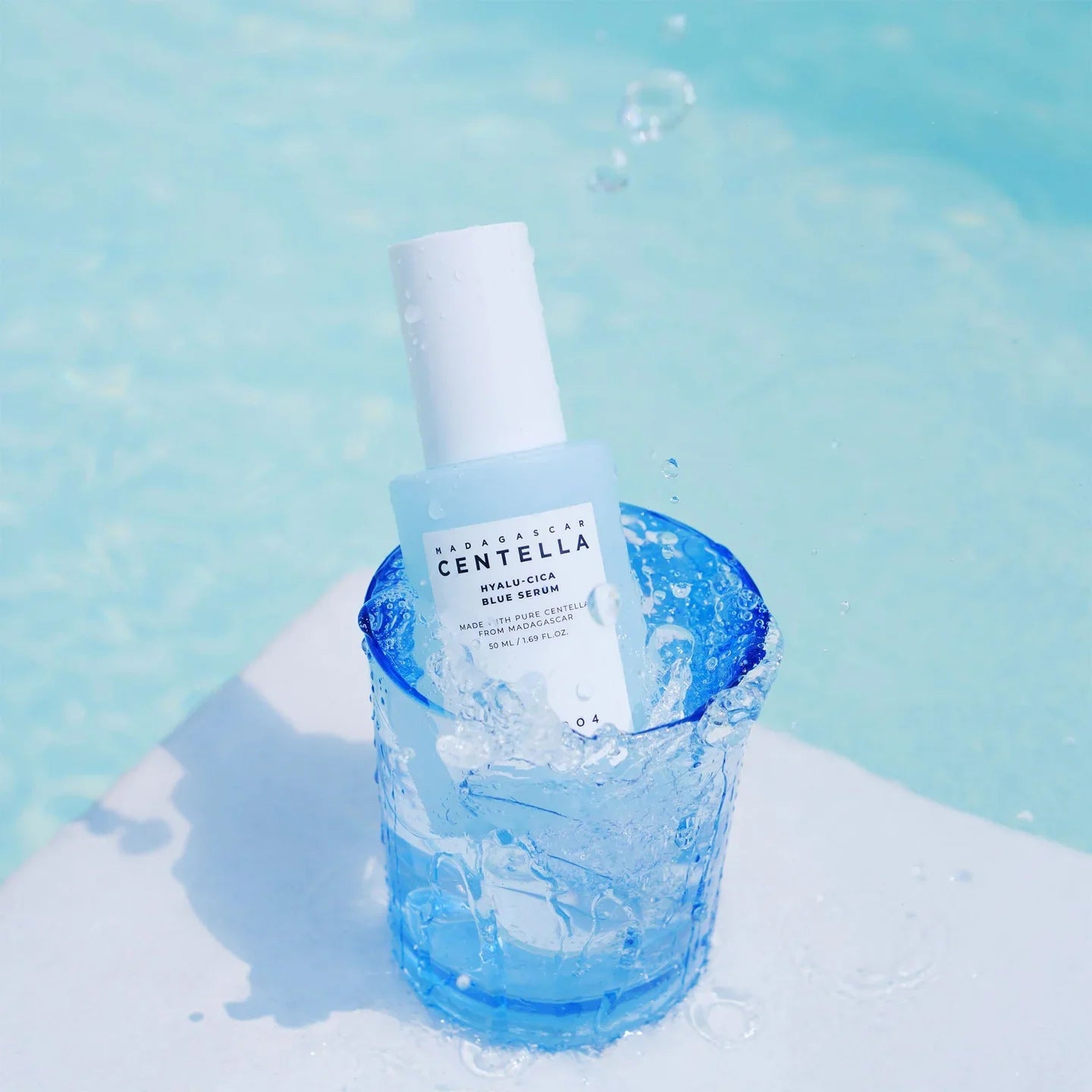 Madagascar Centella Hyalu-Cica Blue Serum  - SKIN1004- Serum ácido Hialuronico
